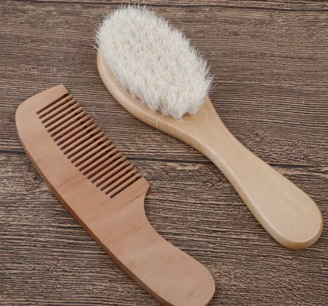 Hollow Wool Wooden Carved Cleaning Brush Head Massage Hair Brushes & Combs