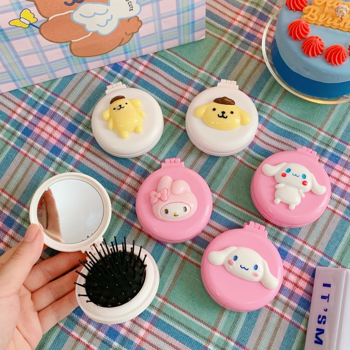 Cute Cartoon Girlish Air Cushion Mirror Hair Brushes & Combs