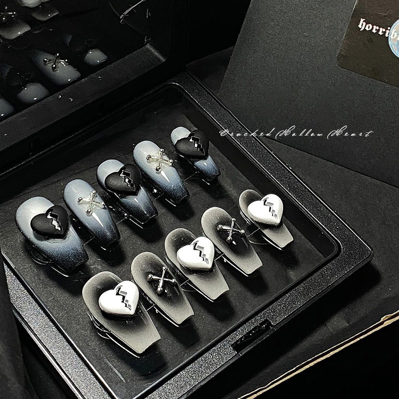 Color Crack Hollow Heart Ornament Metal Nail Care Nail Art