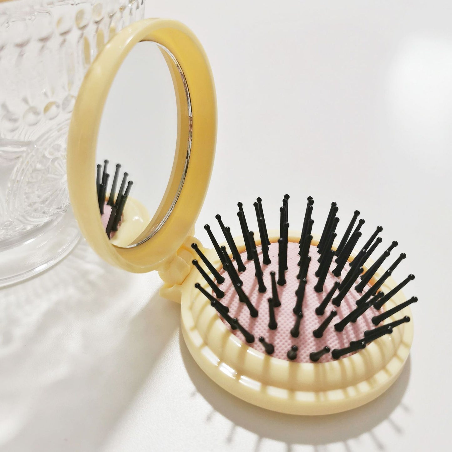 One-piece Pink Yellow Small Folding Mirror Cute Hair Brushes & Combs