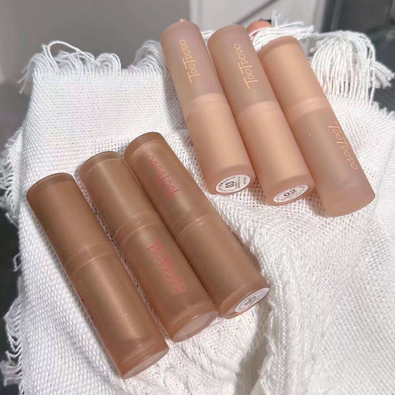 Complexion Improvement Long Lasting No Stain On Cup Soft Lipsticks