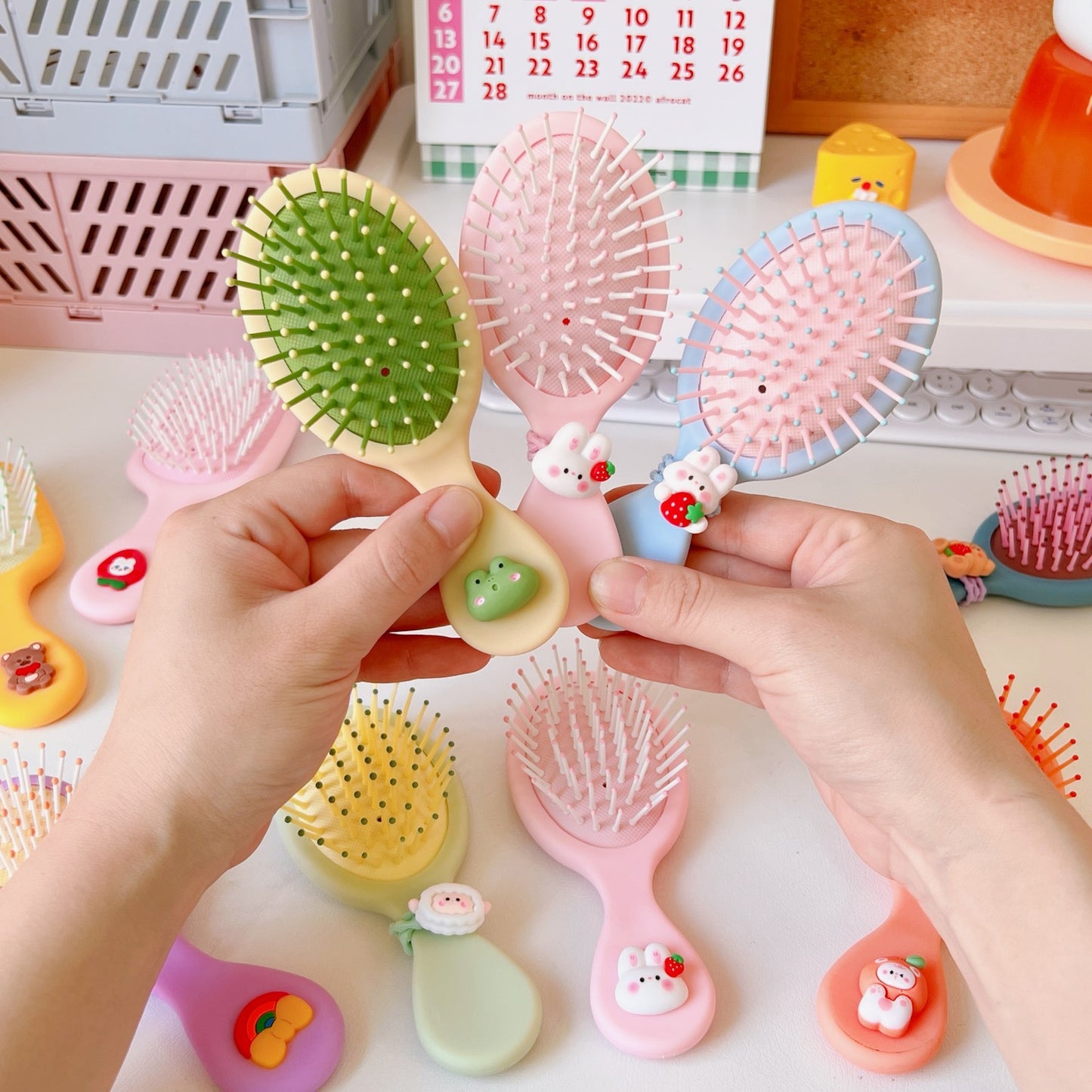 Women's Color Series Sweet Cute Strawberry Rabbit Hair Brushes & Combs