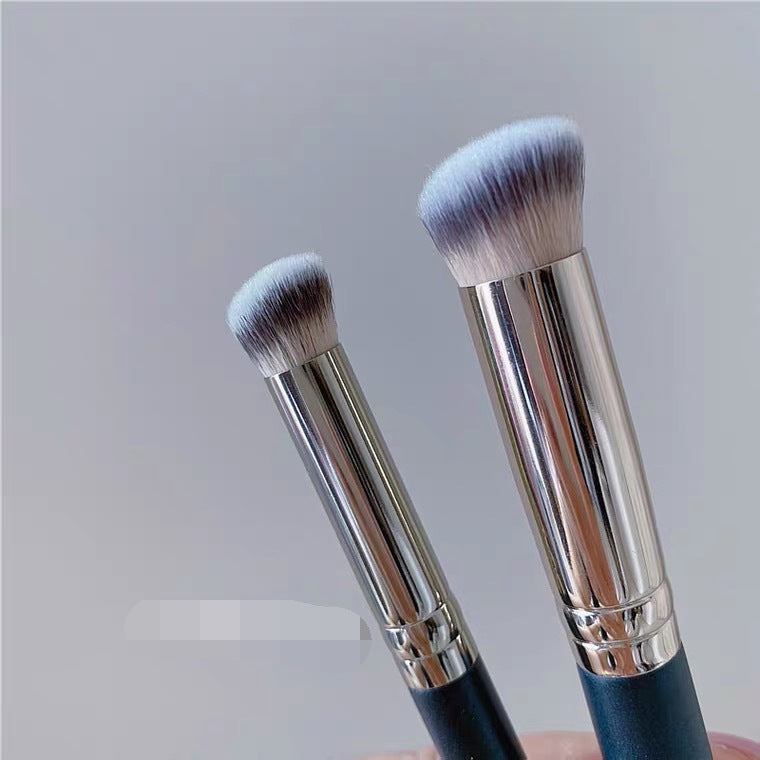 Home Concealer Brush Mini Hot Push Makeup Brushes Accessories